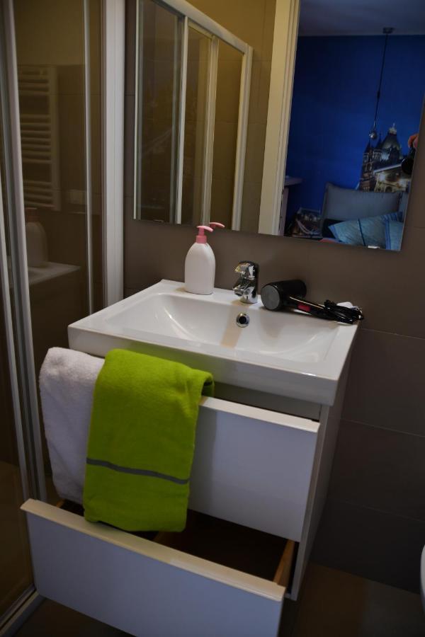 アオスタSmile Accomodation Winter Timeアパートメント エクステリア 写真